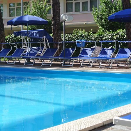 Hotel Tiffany Rimini Eksteriør billede