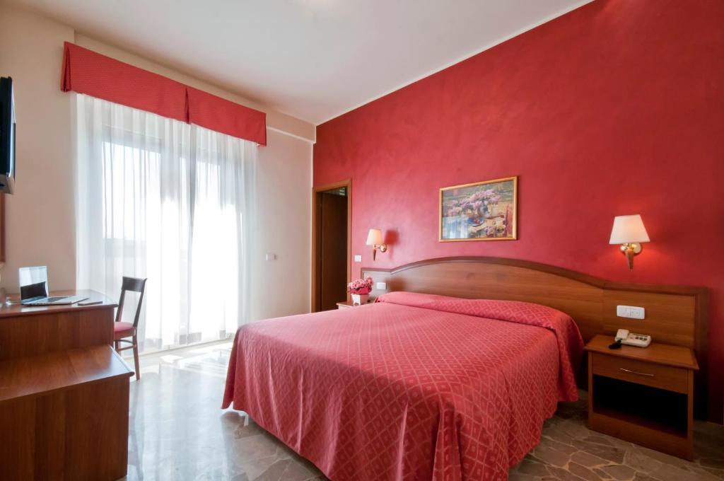 Hotel Tiffany Rimini Værelse billede