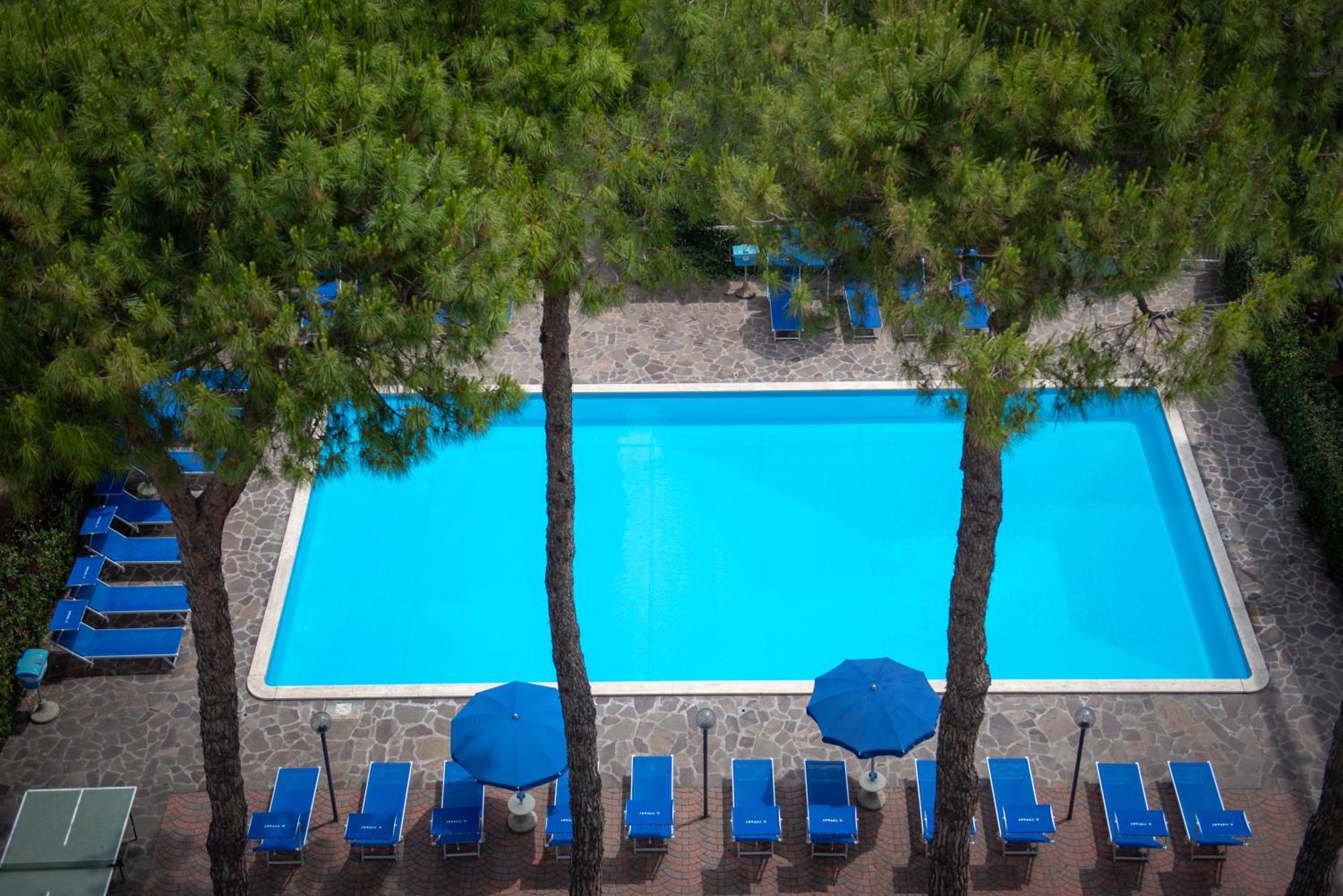 Hotel Tiffany Rimini Eksteriør billede