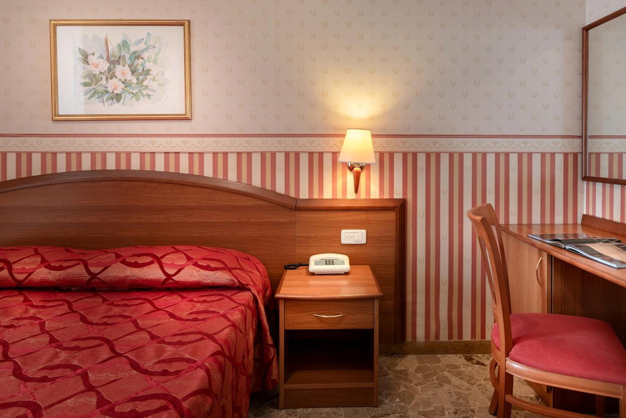 Hotel Tiffany Rimini Eksteriør billede