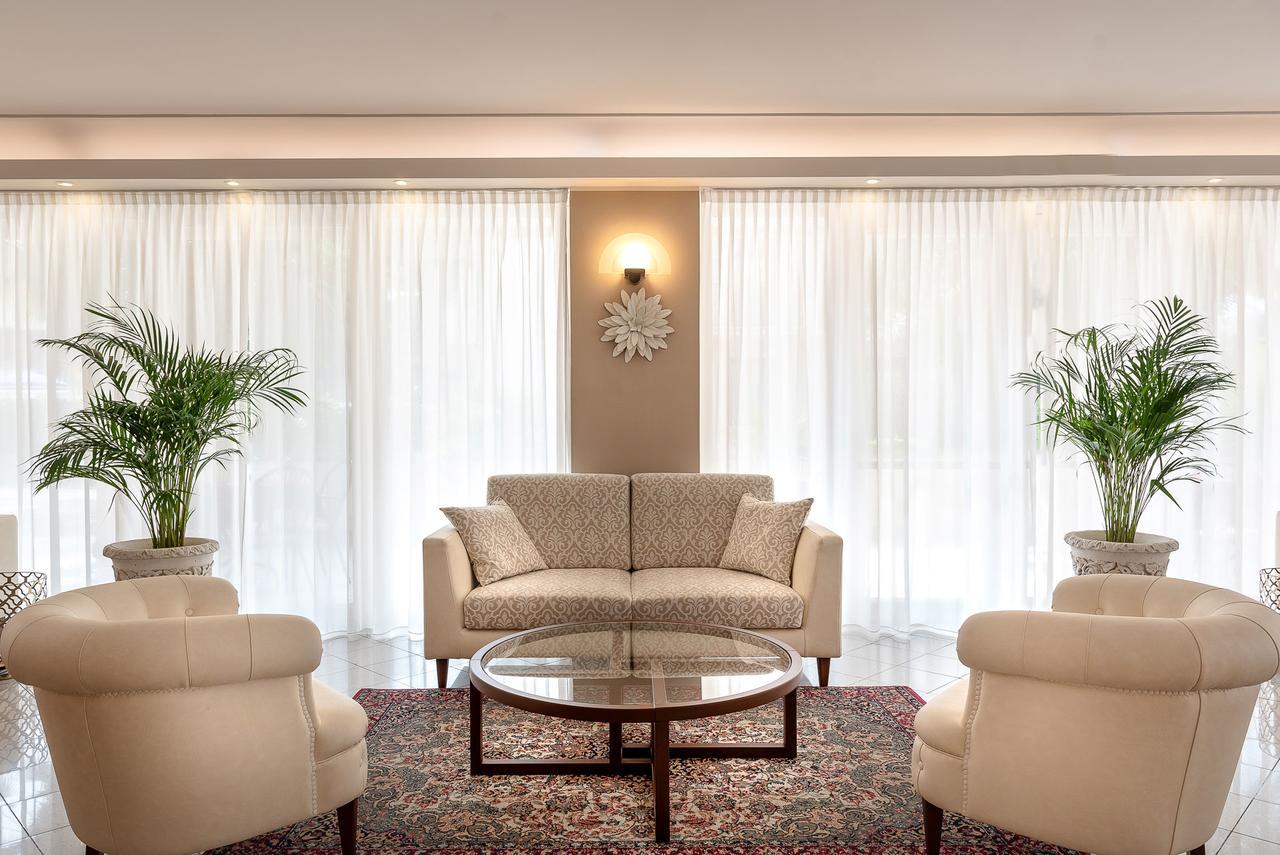 Hotel Tiffany Rimini Eksteriør billede