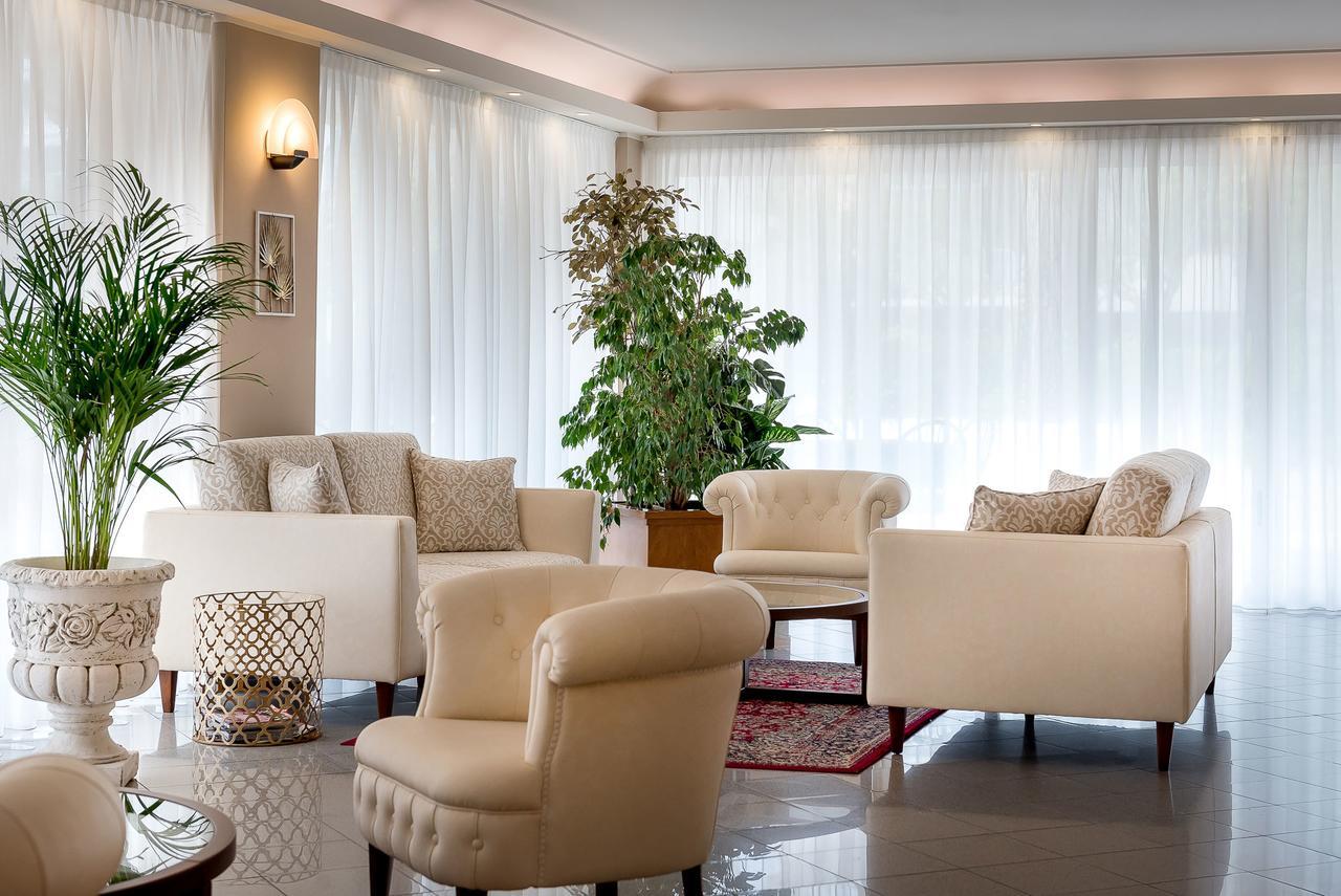 Hotel Tiffany Rimini Eksteriør billede